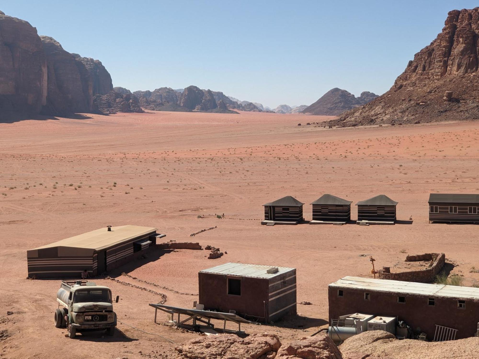 Wadi Rum Camp & Jeep Tour Buitenkant foto